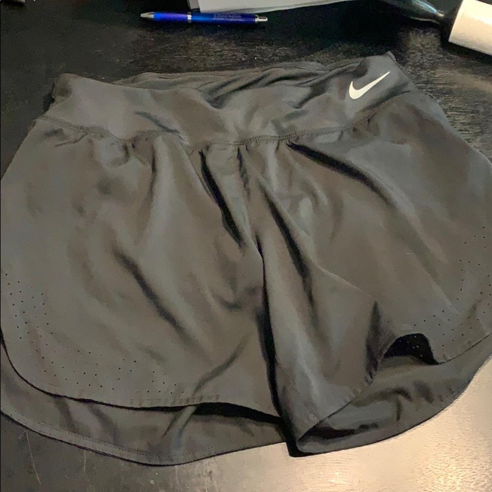 Like new nike dry fit shorts